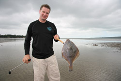 Auckland Guided Tours: Auckland Flounder Fishing Adventure Tour